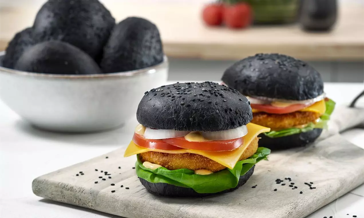 Čierne hamburgerové žemle