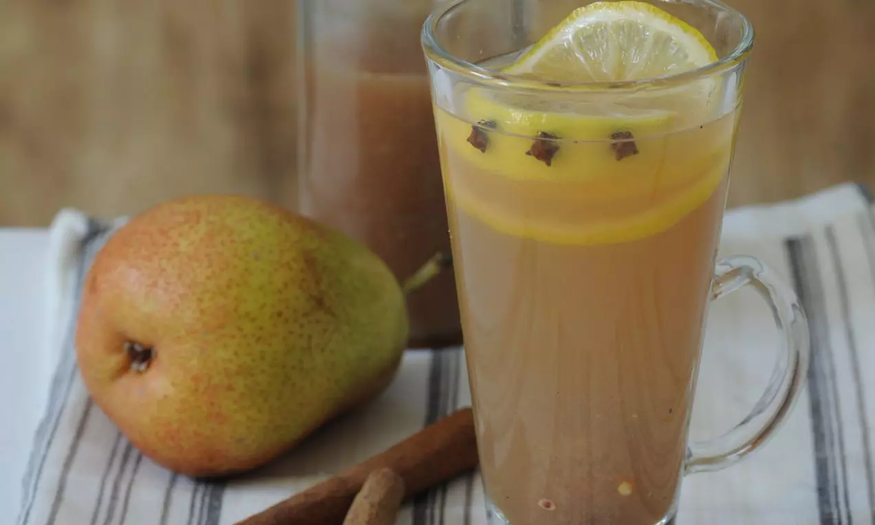 Hruškový sirup se škoricou